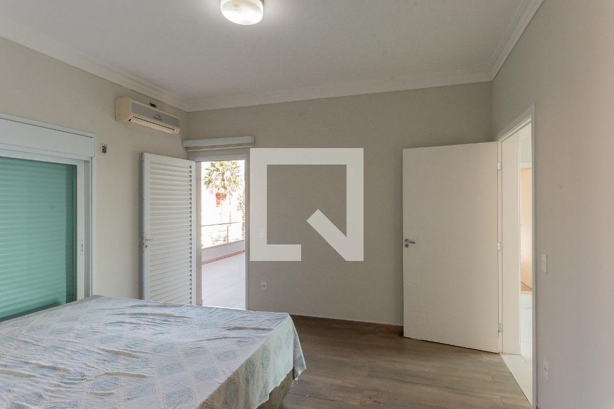 Casa à Venda - Swiss Park, 5 Quartos,  638 m2 em , Campinas - sp | SoloBR