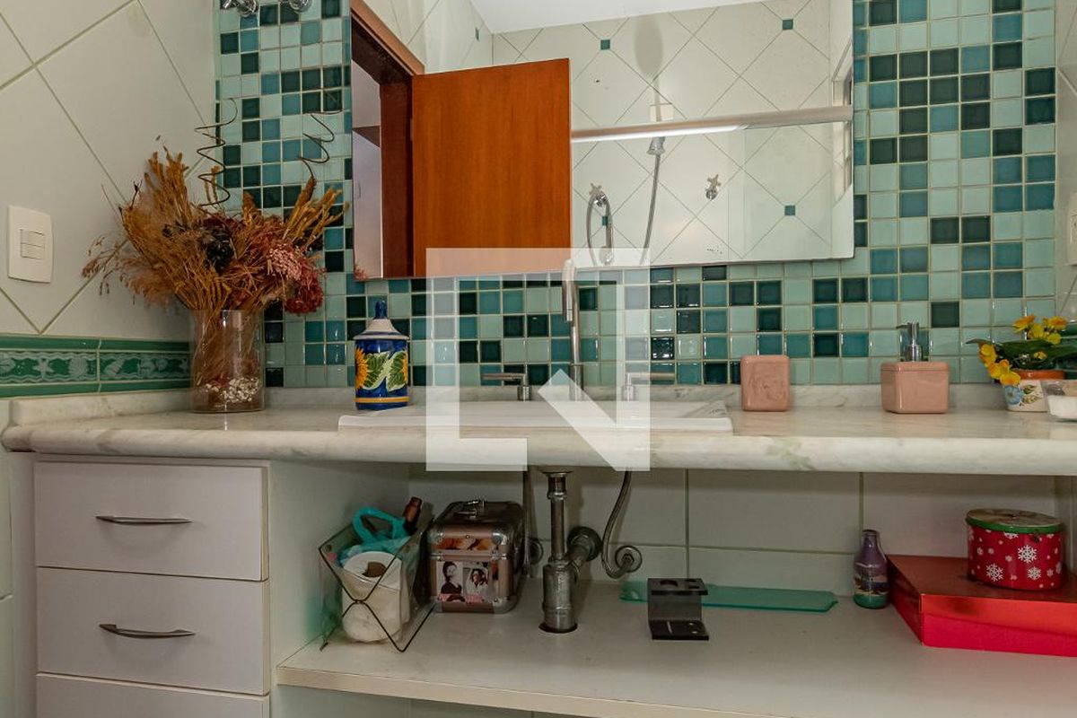 Casa à Venda - Jardim Chapadão, 6 Quartos,  244 m2 em , Campinas - sp | SoloBR