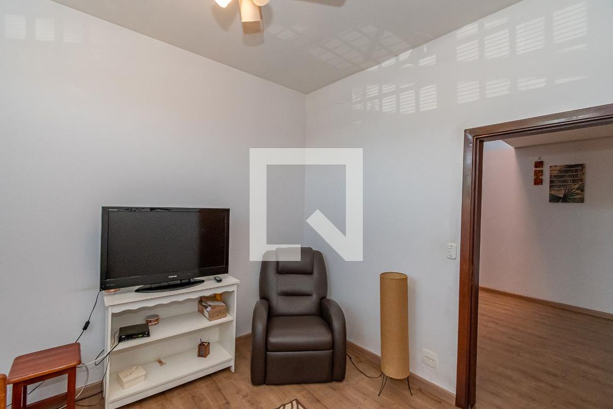 Casa à Venda - Jardim Chapadão, 6 Quartos,  244 m2 em , Campinas - sp | SoloBR