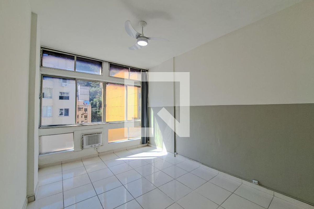 Apartamento, 1 quarto, 30 m² - Foto 2