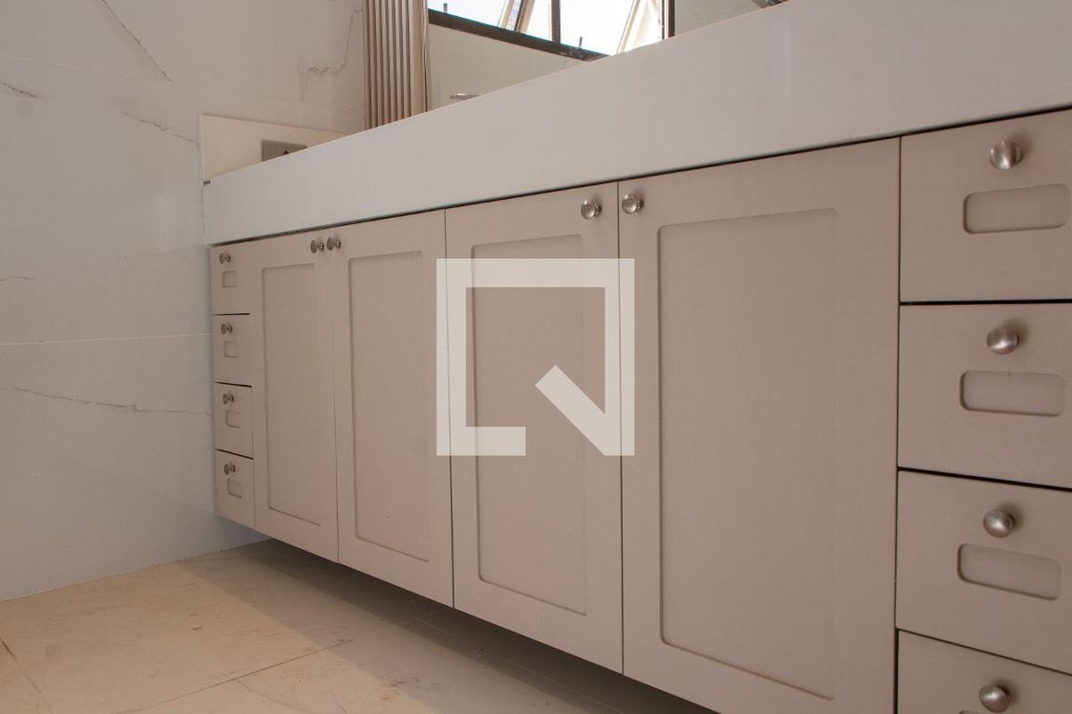 Apartamento à Venda - Cambuí, 4 Quartos,  276 m2 em , Campinas - sp | SoloBR