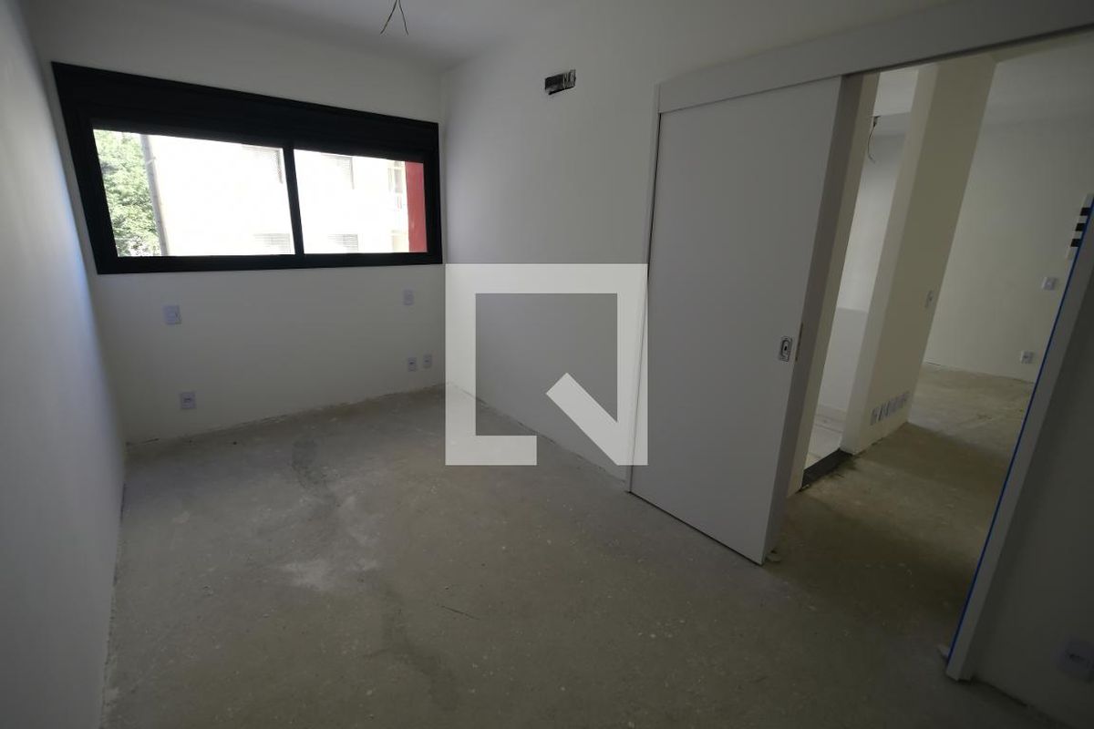 Apartamento à Venda - Bosque, 1 Quarto,  51 m2 em , Campinas - sp | SoloBR