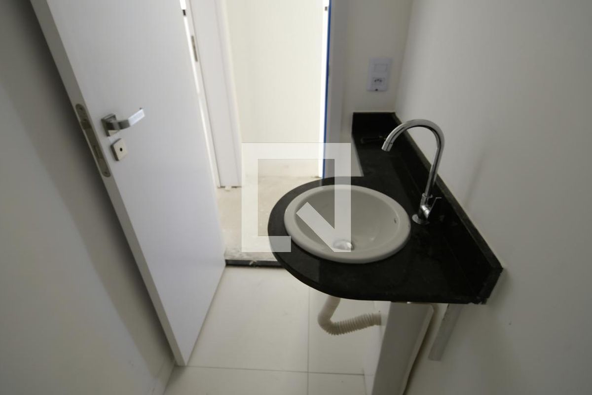 Apartamento à Venda - Bosque, 1 Quarto,  51 m2 em , Campinas - sp | SoloBR