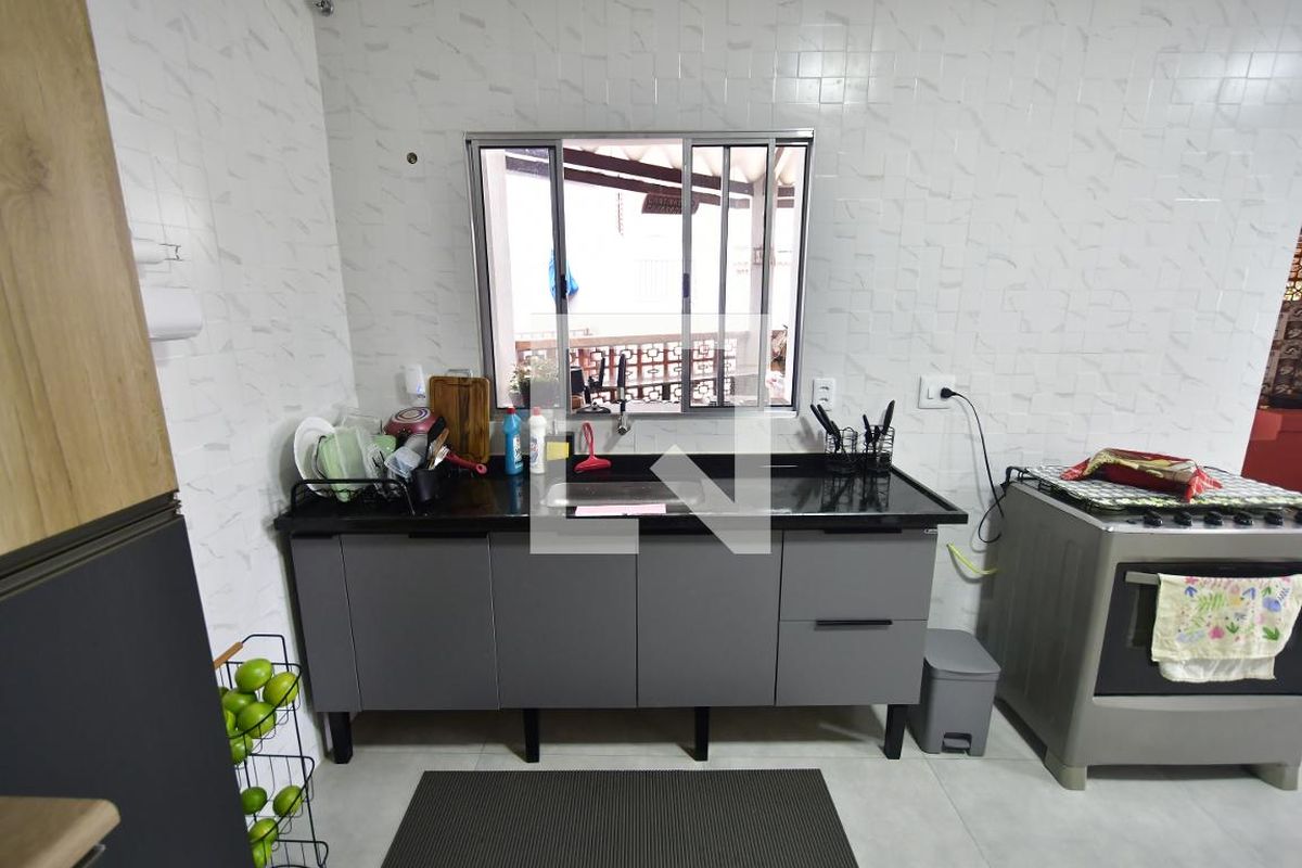 Casa à Venda - Mansões Santo Antônio, 3 Quartos,  1000 m2 em , Campinas - sp | SoloBR