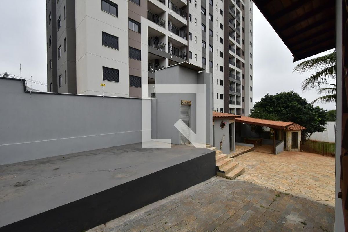 Casa à Venda - Mansões Santo Antônio, 3 Quartos,  1000 m2 em , Campinas - sp | SoloBR