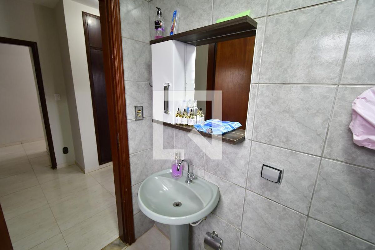 Casa à Venda - Mansões Santo Antônio, 3 Quartos,  1000 m2 em , Campinas - sp | SoloBR
