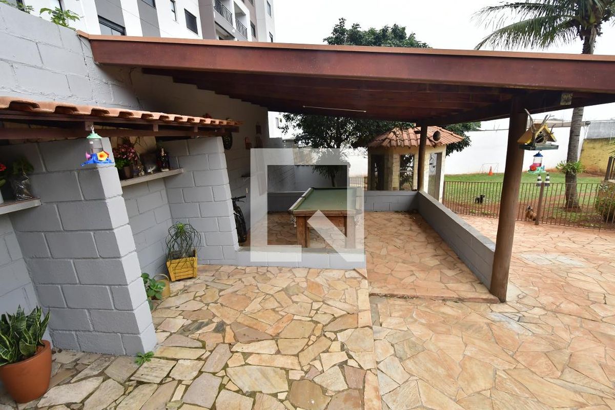 Casa à Venda - Mansões Santo Antônio, 3 Quartos,  1000 m2 em , Campinas - sp | SoloBR
