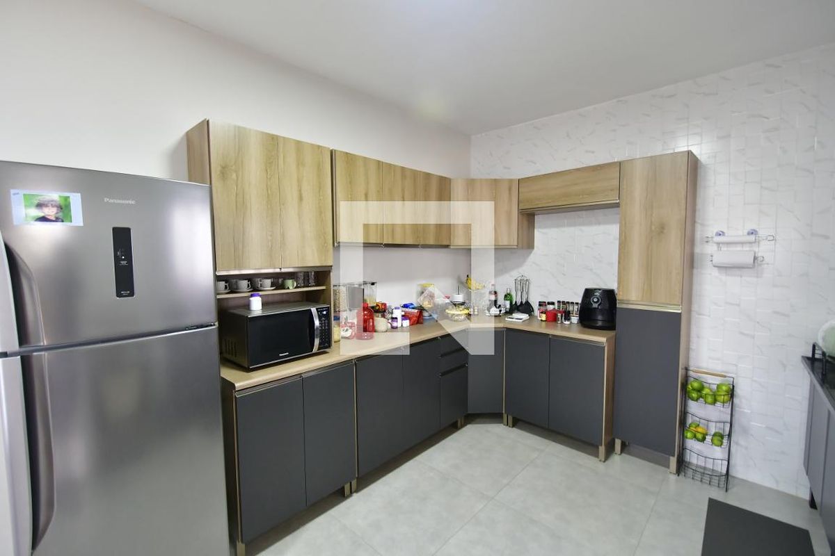 Casa à Venda - Mansões Santo Antônio, 3 Quartos,  1000 m2 em , Campinas - sp | SoloBR