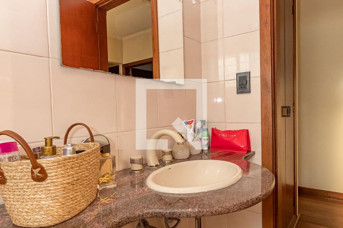 Casa à Venda - Taquaral, 4 Quartos,  293 m2 em , Campinas - sp | SoloBR