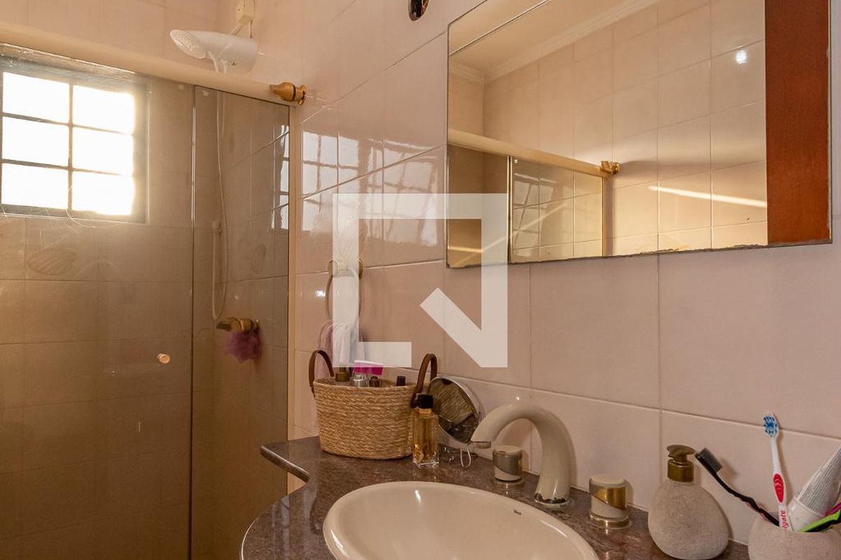 Casa à Venda - Taquaral, 4 Quartos,  293 m2 em , Campinas - sp | SoloBR