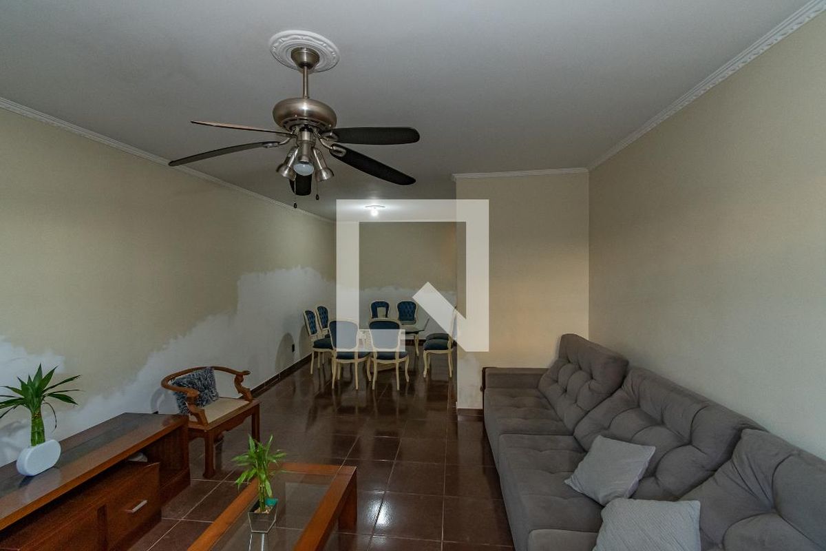 Casa à Venda - Taquaral, 4 Quartos,  293 m2 em , Campinas - sp | SoloBR