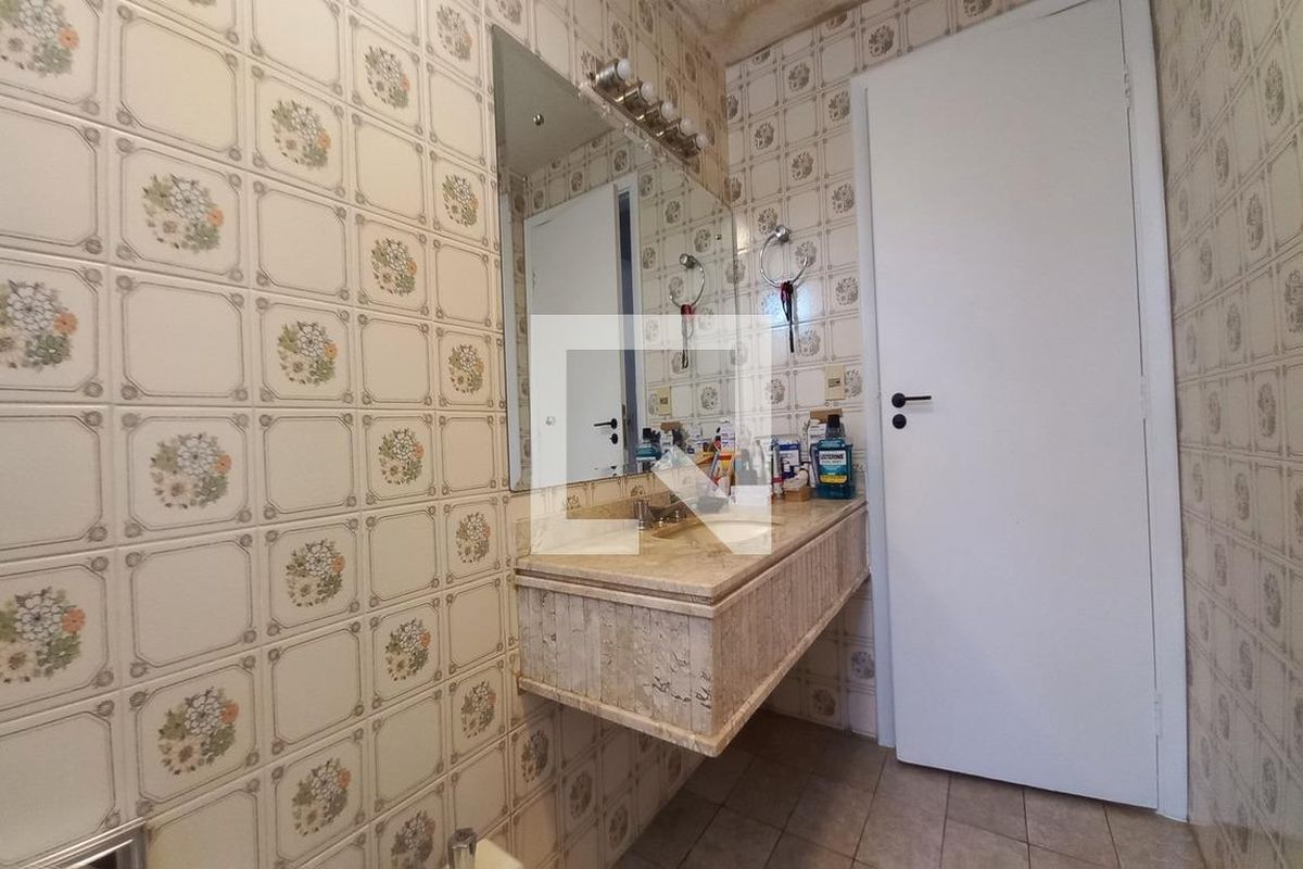 Apartamento à Venda - Cambuí, 3 Quartos,  251 m2 em , Campinas - sp | SoloBR