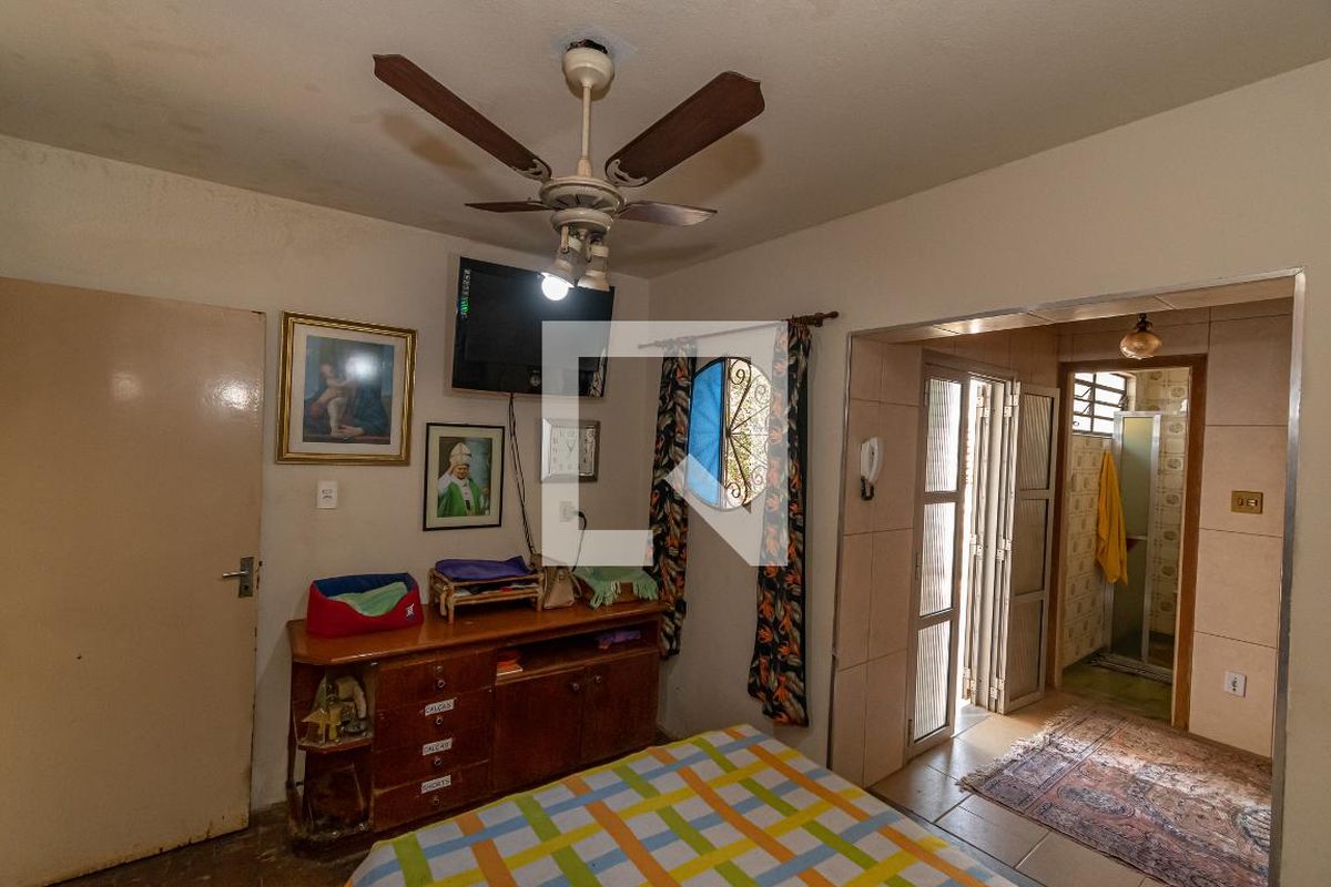 Casa à Venda - Bosque, 3 Quartos,  250 m2 em , Campinas - sp | SoloBR