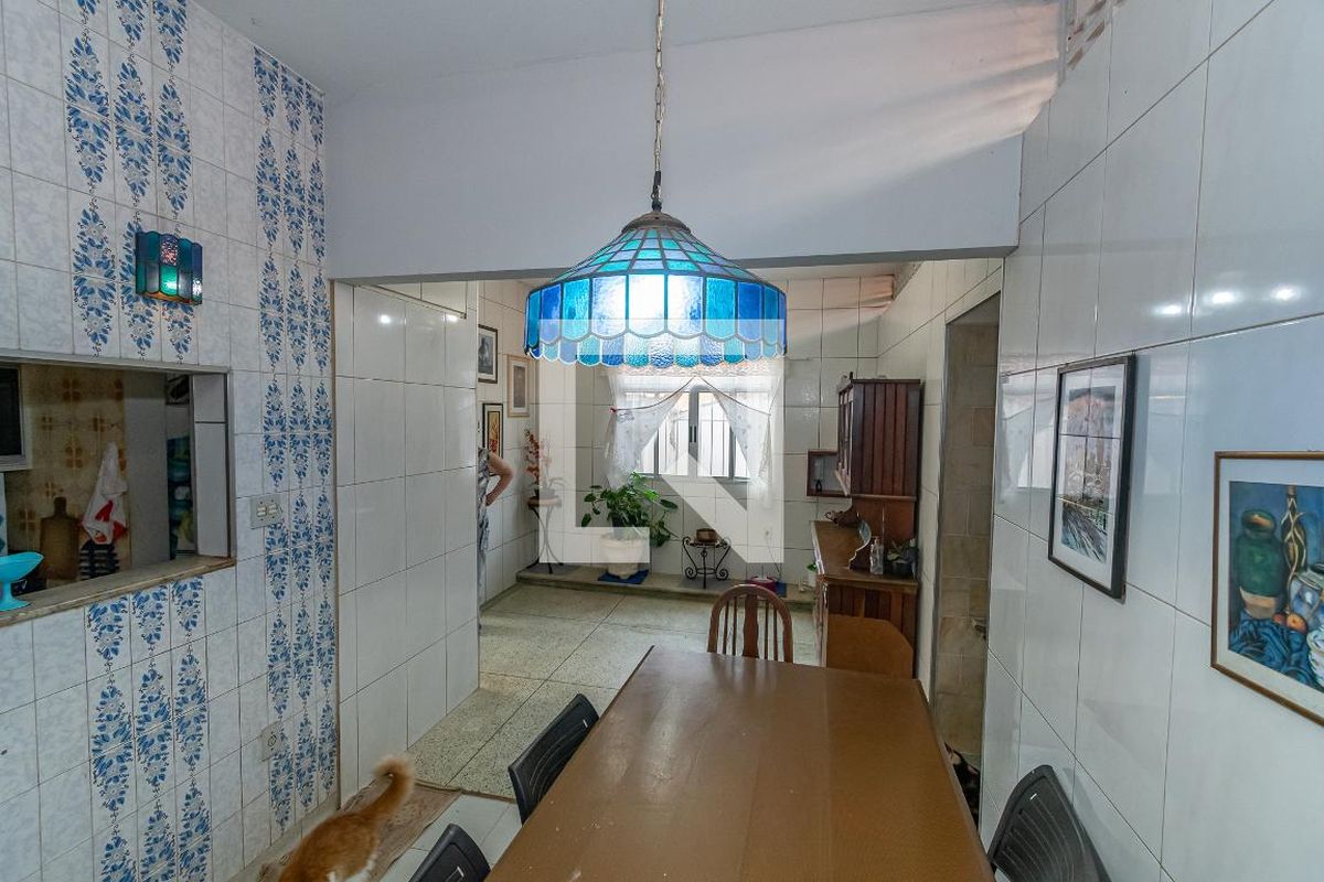 Casa à Venda - Bosque, 3 Quartos,  250 m2 em , Campinas - sp | SoloBR