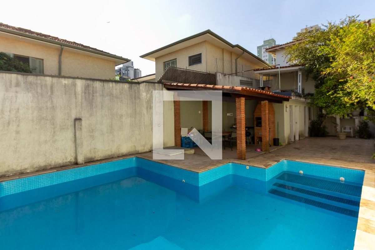 Casa, 3 quartos, 320 m² - Foto 47