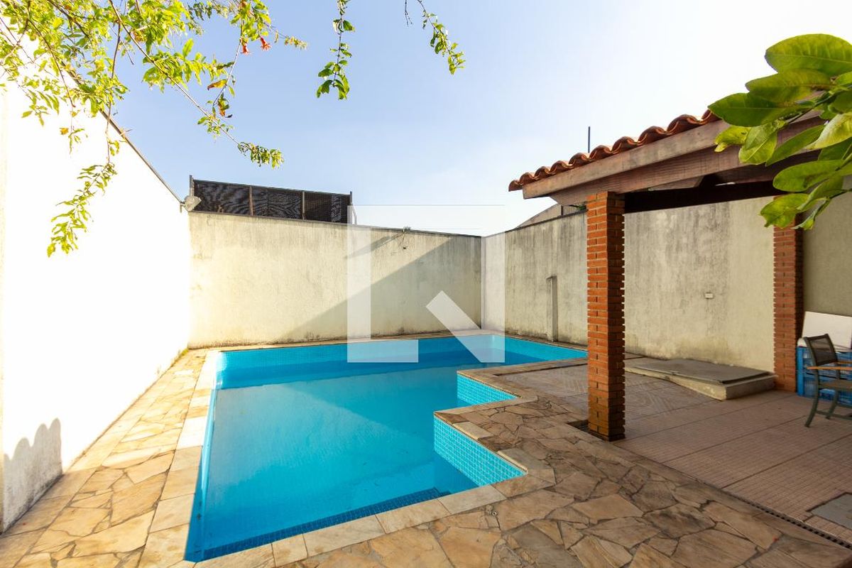 Casa, 3 quartos, 320 m² - Foto 46