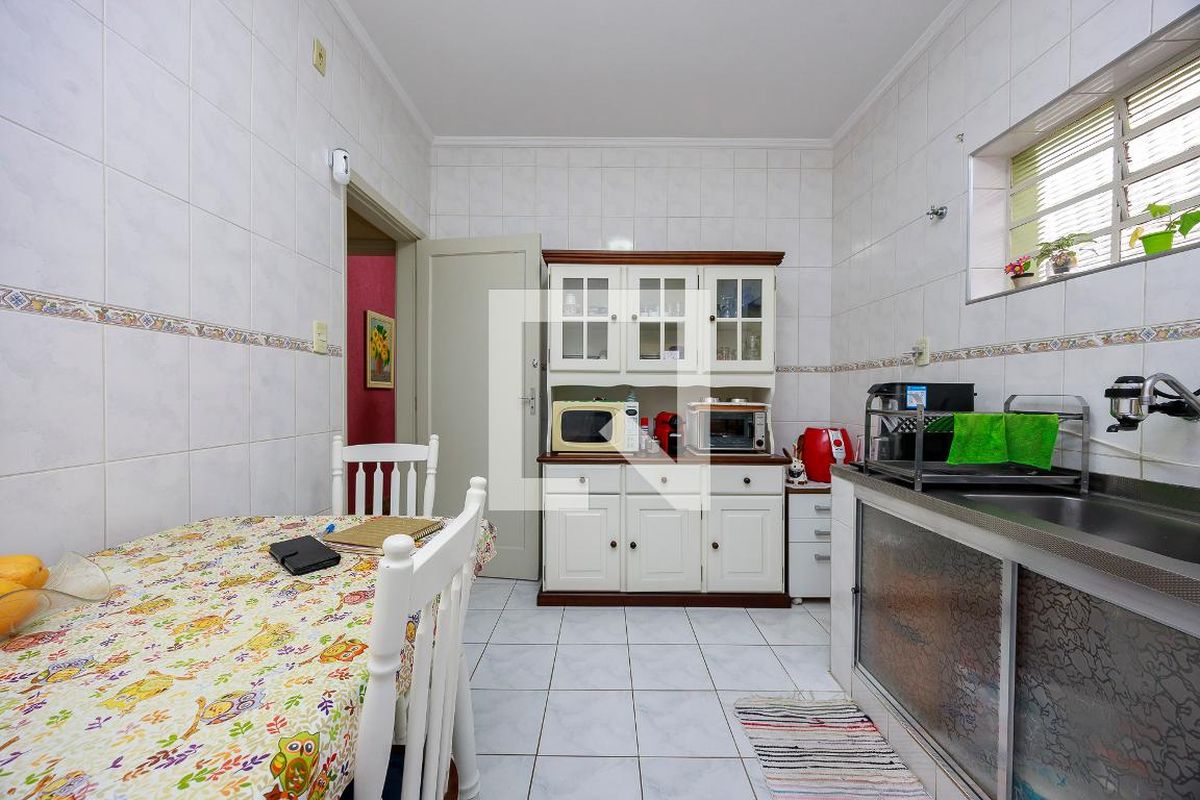 Casa, 3 quartos, 250 m² - Foto 35