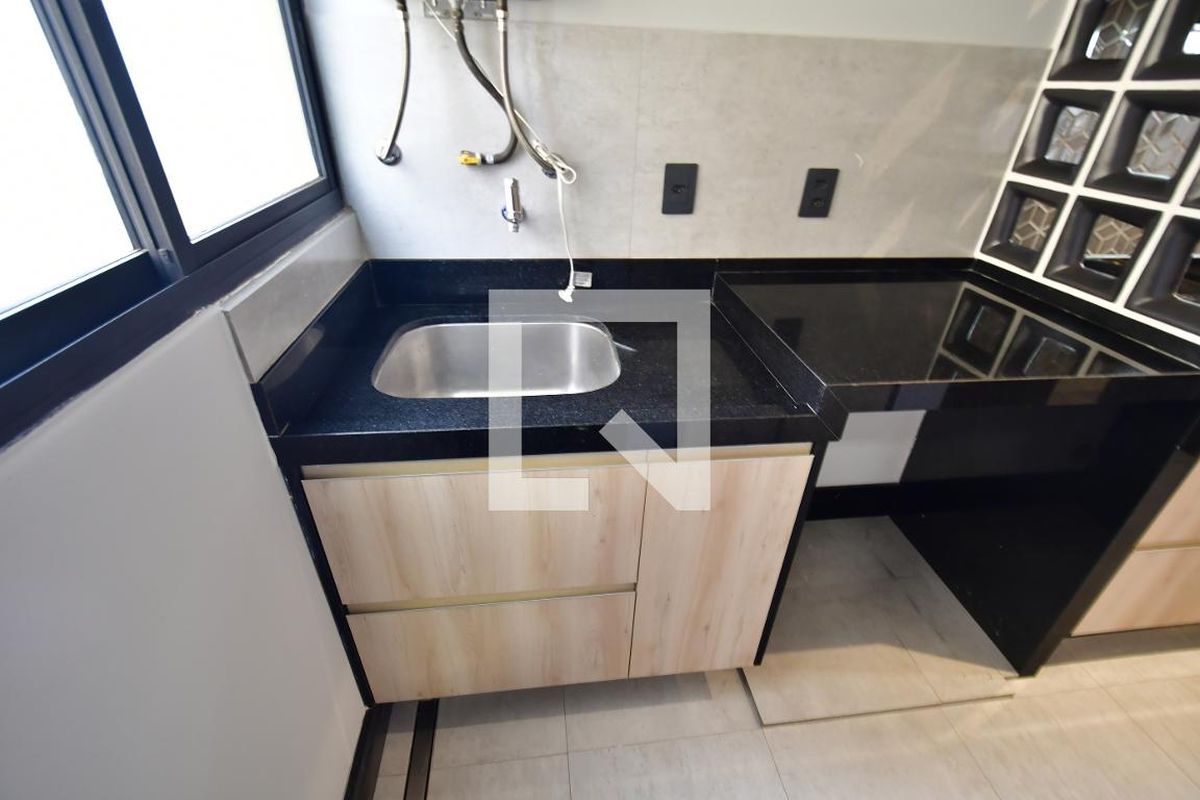 Apartamento à Venda - Mansões Santo Antônio, 1 Quarto,  70 m2 em , Campinas - sp | SoloBR