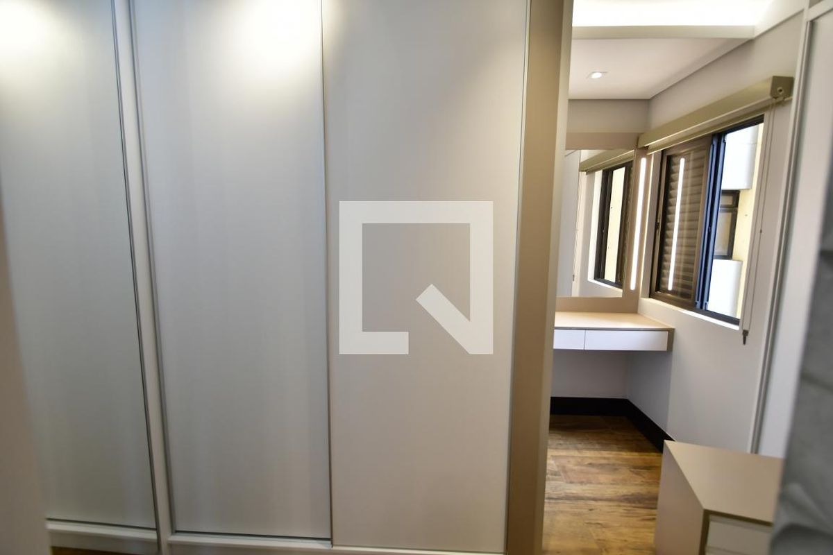 Apartamento à Venda - Mansões Santo Antônio, 1 Quarto,  70 m2 em , Campinas - sp | SoloBR