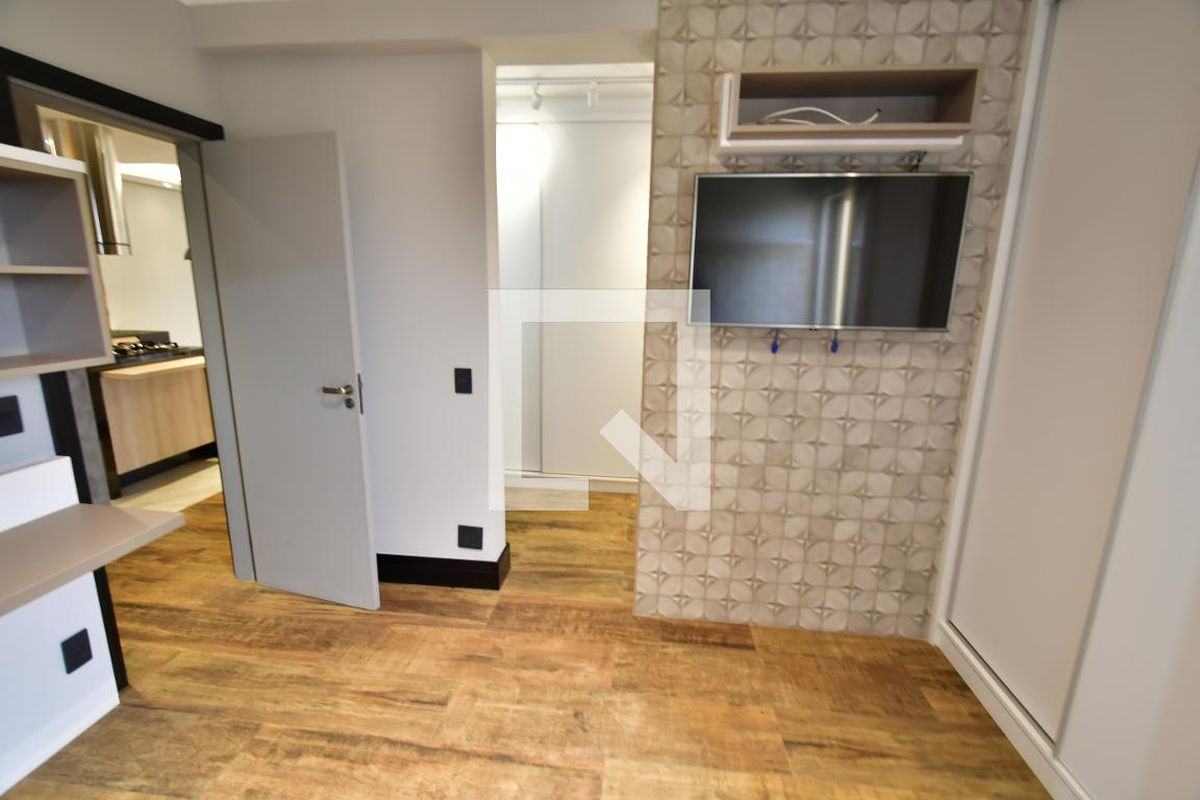 Apartamento à Venda - Mansões Santo Antônio, 1 Quarto,  70 m2 em , Campinas - sp | SoloBR