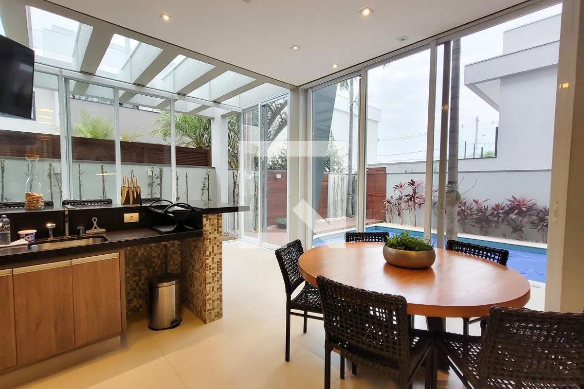 Casa à Venda - Res. Parque dos Alecrins, 4 Quartos,  329 m2 em , Campinas - sp | SoloBR