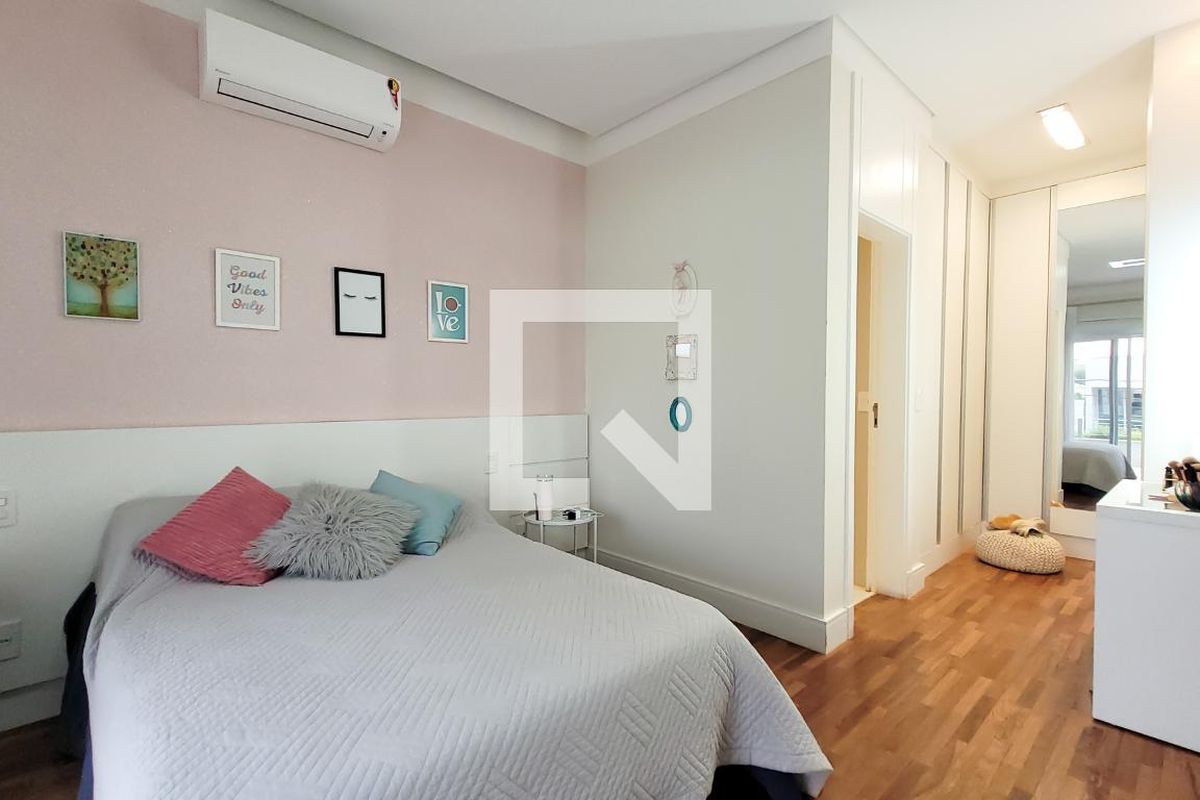 Casa à Venda - Res. Parque dos Alecrins, 4 Quartos,  329 m2 em , Campinas - sp | SoloBR