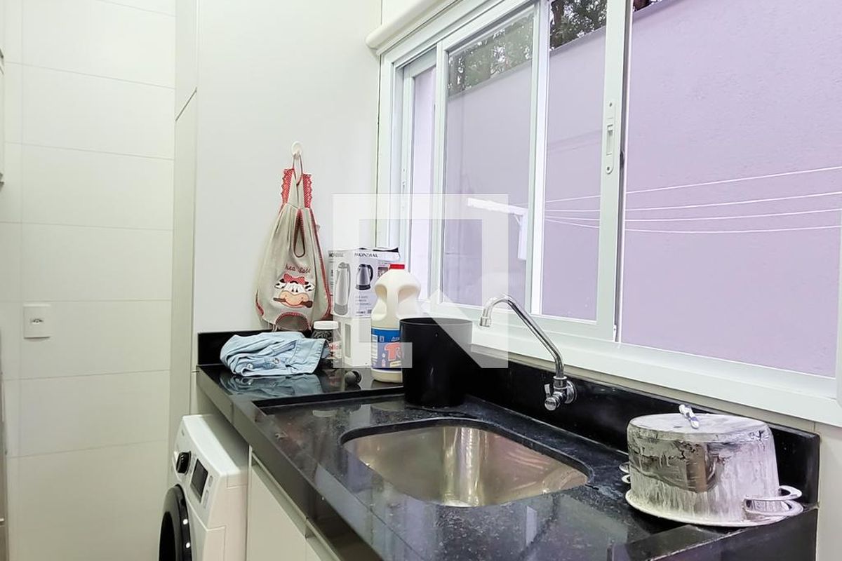 Casa à Venda - Res. Parque dos Alecrins, 4 Quartos,  329 m2 em , Campinas - sp | SoloBR