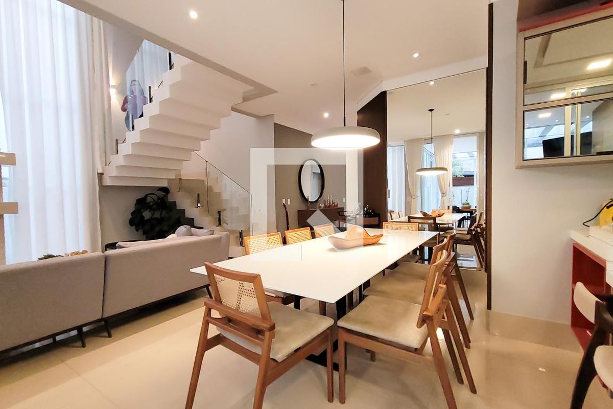 Casa à Venda - Res. Parque dos Alecrins, 4 Quartos,  329 m2 em , Campinas - sp | SoloBR