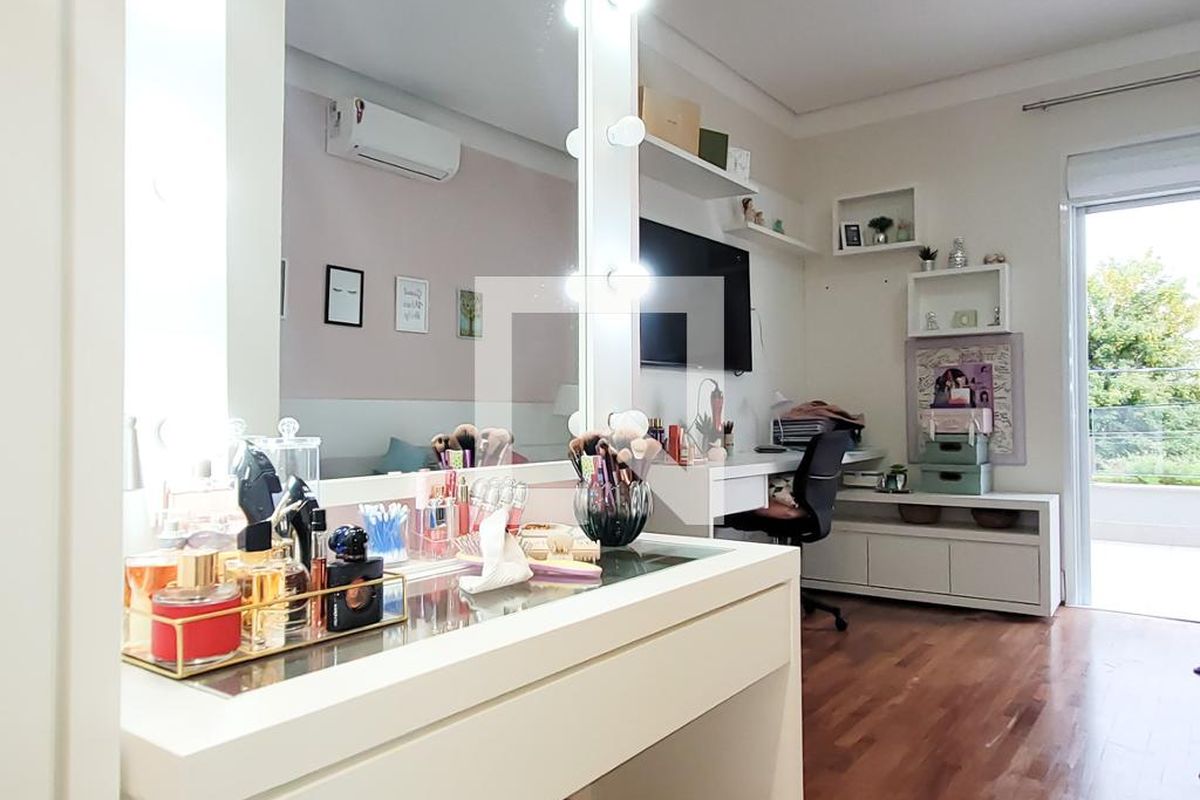 Casa à Venda - Res. Parque dos Alecrins, 4 Quartos,  329 m2 em , Campinas - sp | SoloBR
