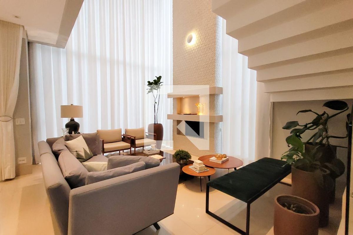 Casa à Venda - Res. Parque dos Alecrins, 4 Quartos,  329 m2 em , Campinas - sp | SoloBR