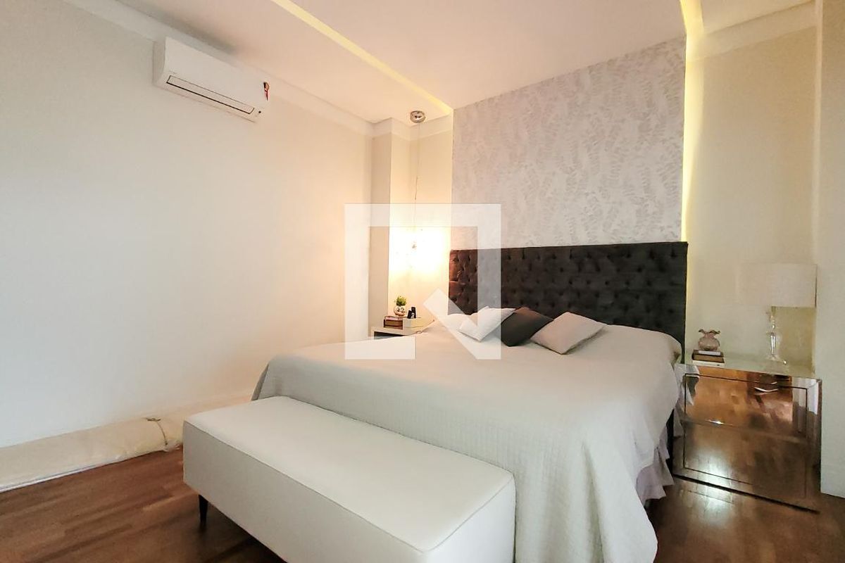 Casa à Venda - Res. Parque dos Alecrins, 4 Quartos,  329 m2 em , Campinas - sp | SoloBR