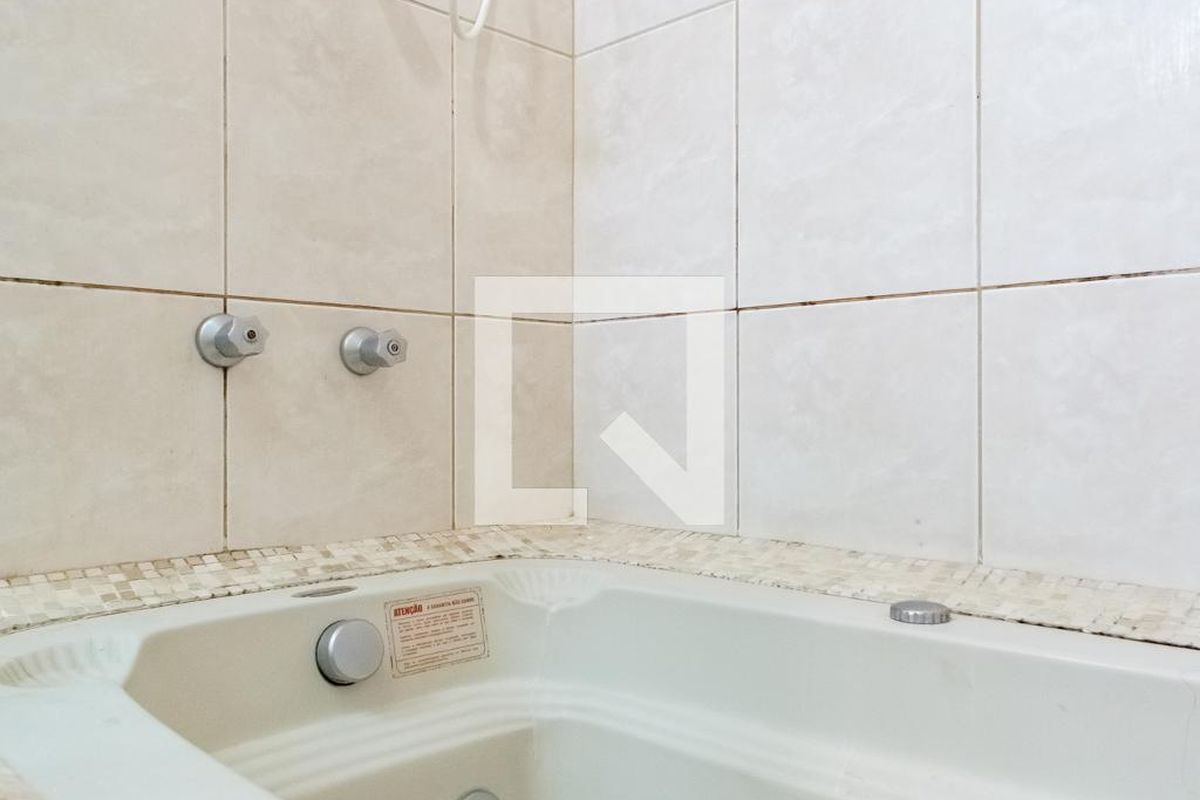 Casa, 3 quartos, 226 m² - Foto 60