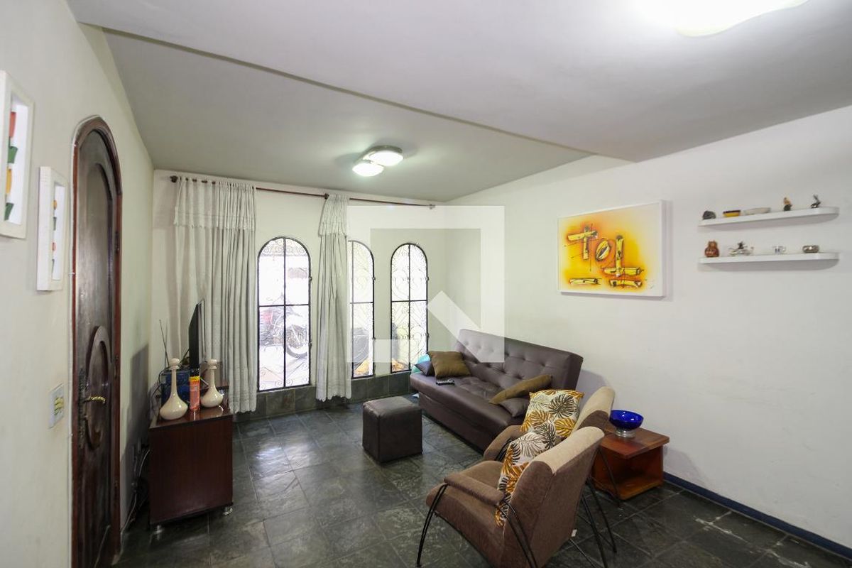 Casa, 3 quartos, 148 m² - Foto 2