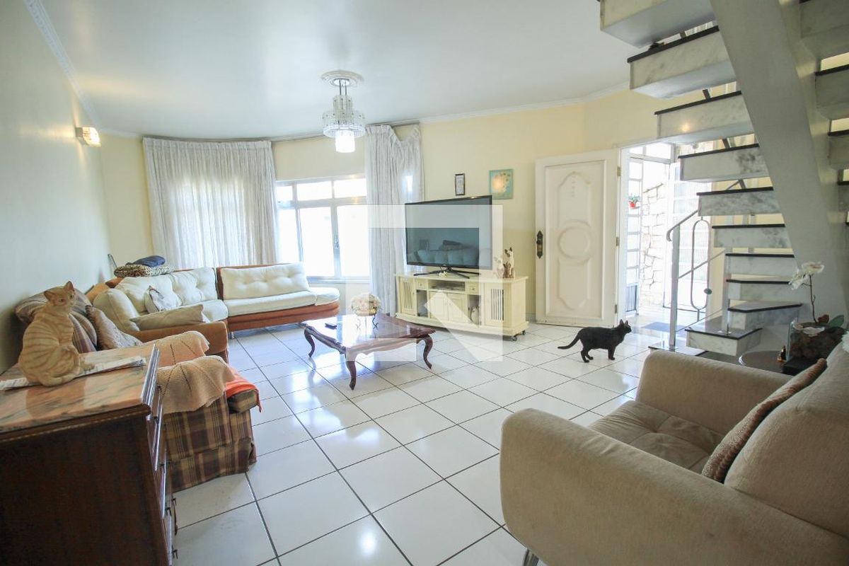 Casa, 3 quartos, 250 m² - Foto 2