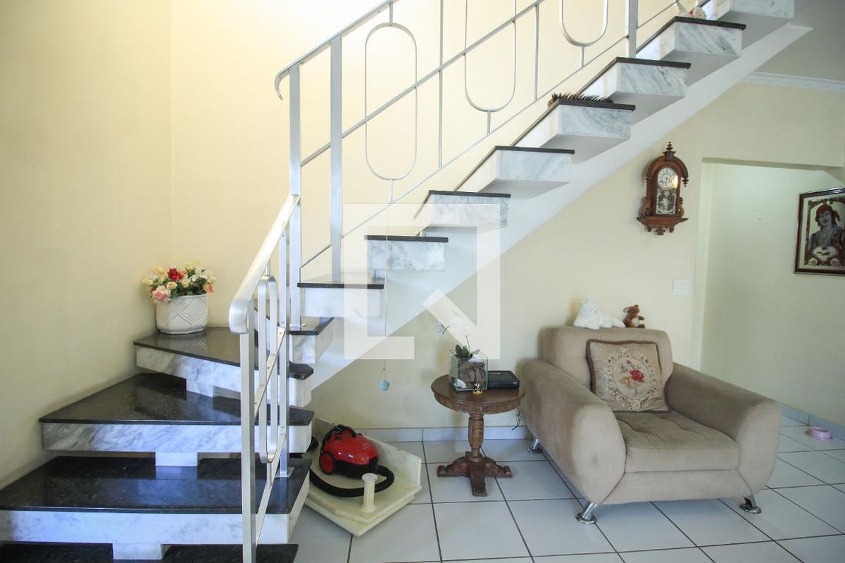 Casa, 3 quartos, 250 m² - Foto 12