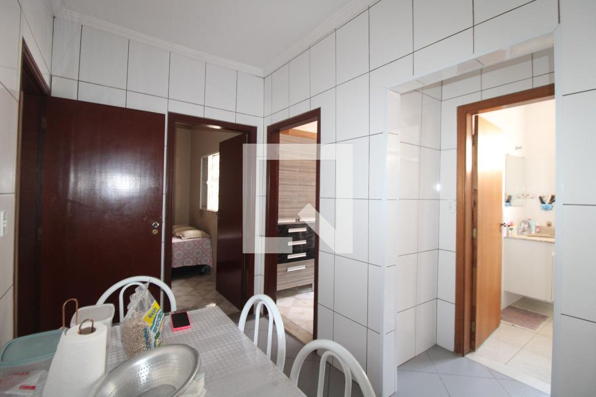 Casa à Venda - Jardim Flamboyant, 3 Quartos,  176 m2 em , Campinas - sp | SoloBR