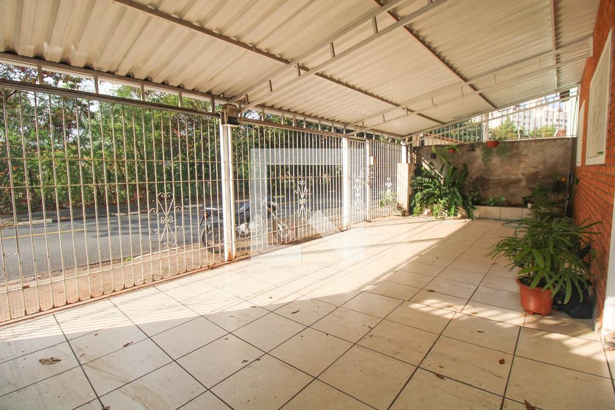 Casa à Venda - Jardim Flamboyant, 3 Quartos,  176 m2 em , Campinas - sp | SoloBR