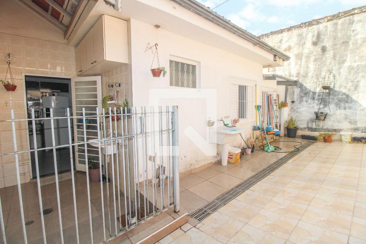 Casa à Venda - Jardim Flamboyant, 3 Quartos,  176 m2 em , Campinas - sp | SoloBR