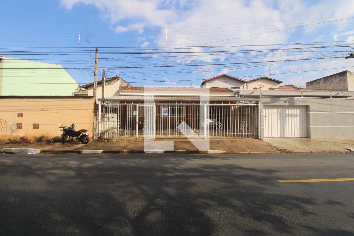 Casa à Venda - Jardim Flamboyant, 3 Quartos,  176 m2 em , Campinas - sp | SoloBR