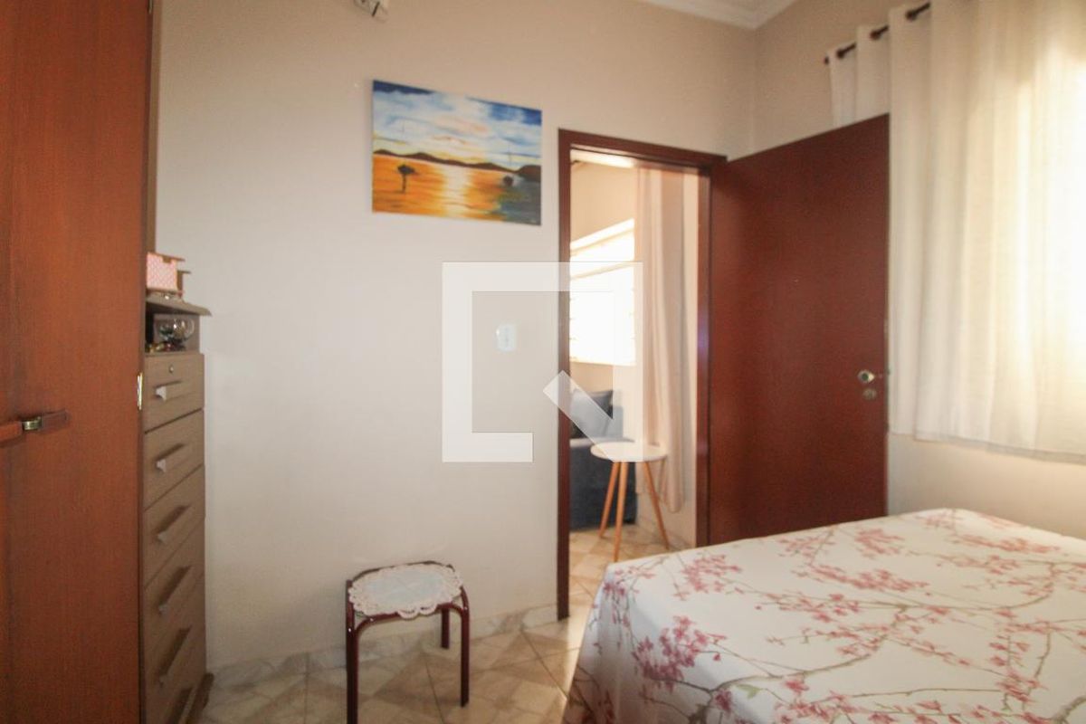 Casa à Venda - Jardim Flamboyant, 3 Quartos,  176 m2 em , Campinas - sp | SoloBR