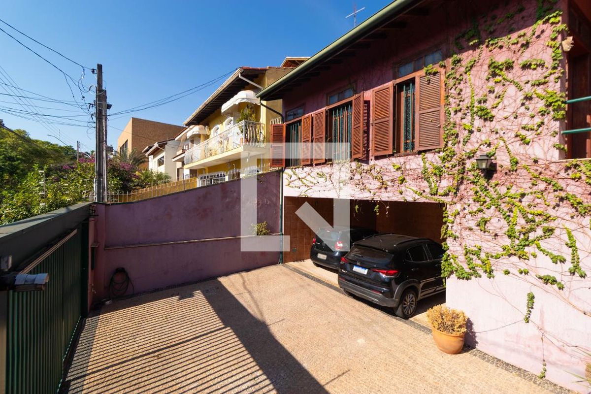 Casa à Venda - Jardim Chapadão, 3 Quartos,  360 m2 em , Campinas - sp | SoloBR