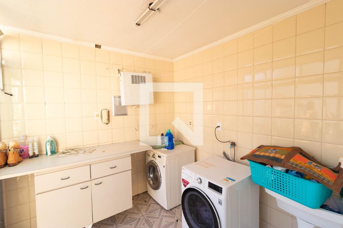 Casa à Venda - Jardim Chapadão, 3 Quartos,  360 m2 em , Campinas - sp | SoloBR
