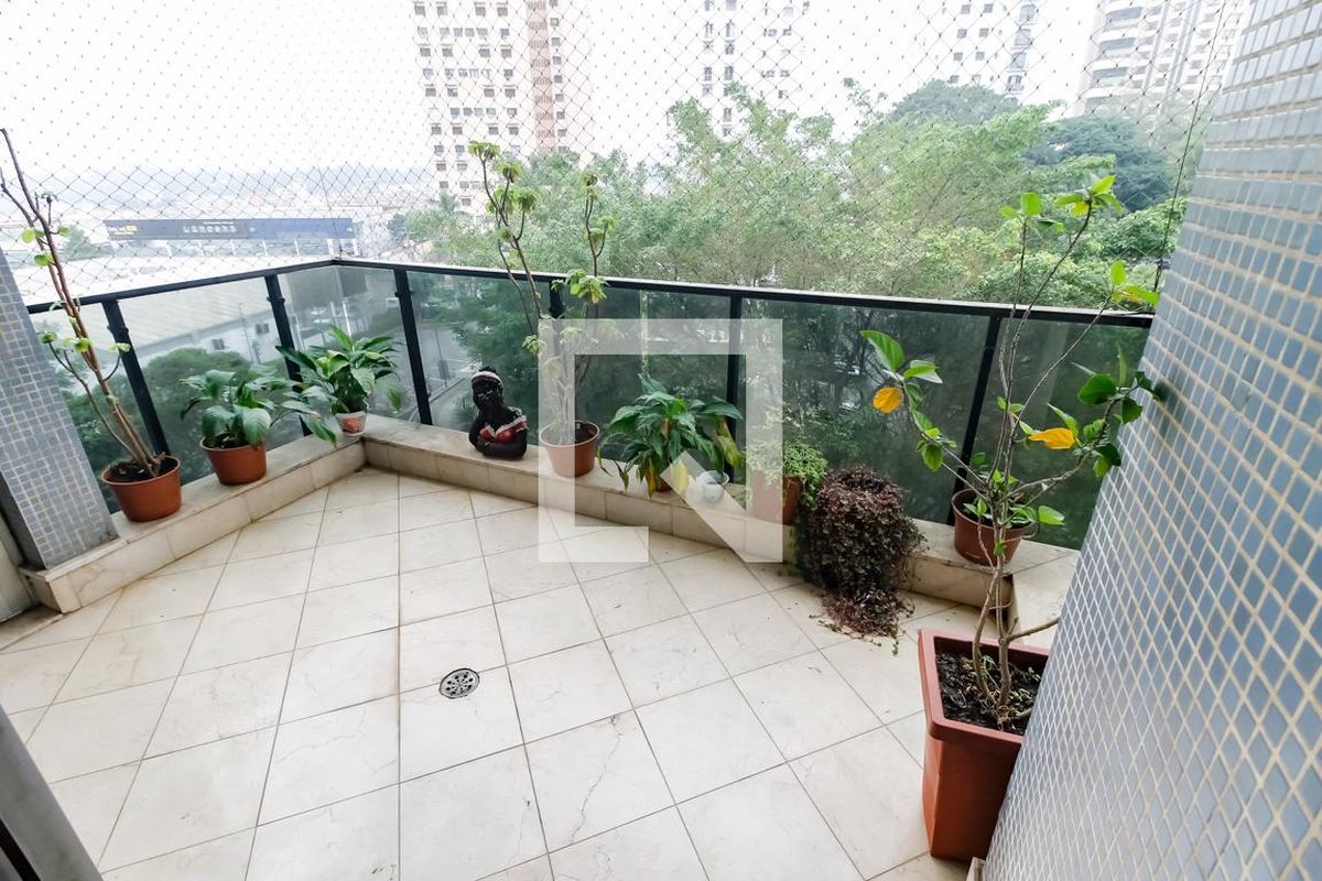Apartamento, 4 quartos, 198 m² - Foto 21