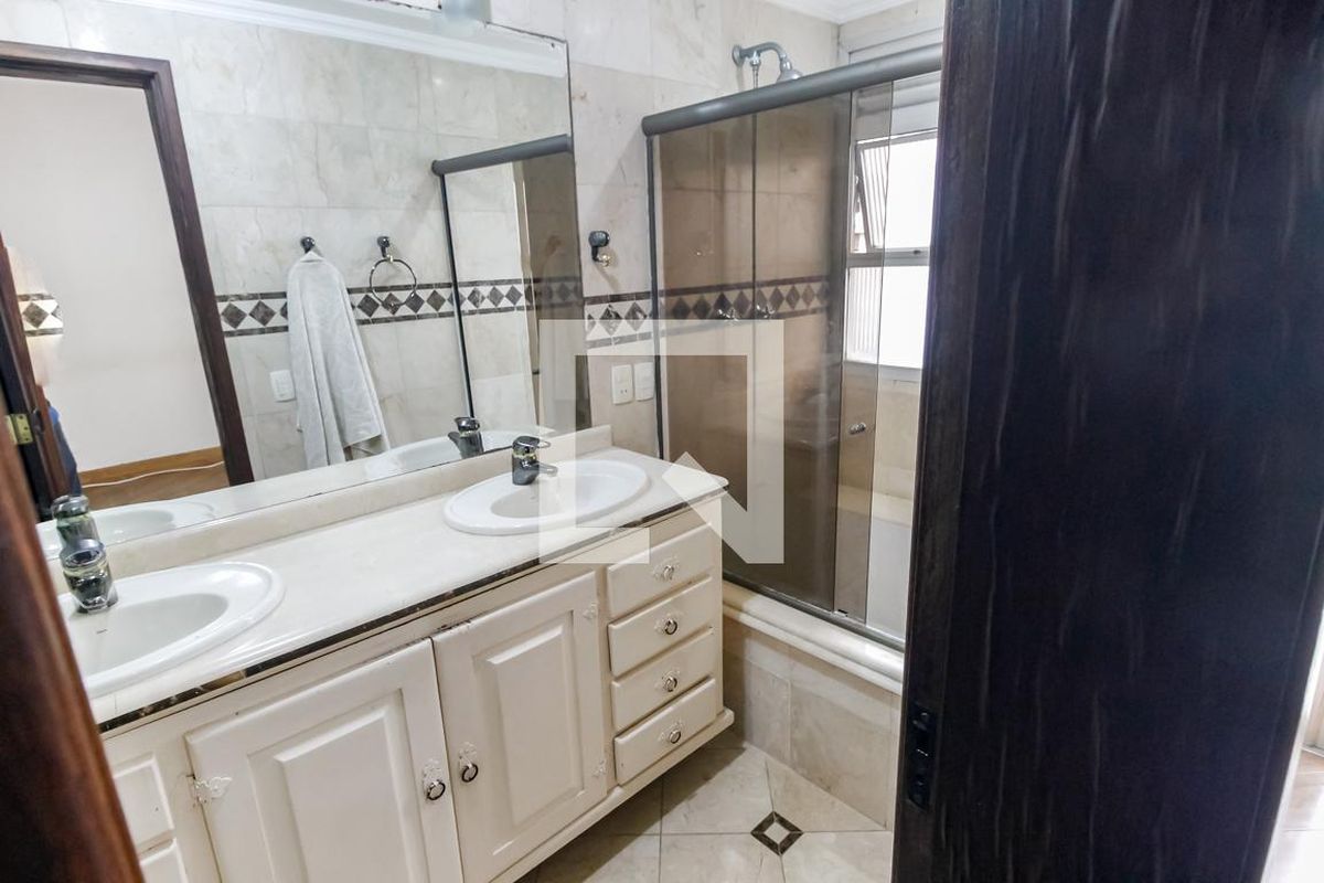 Apartamento, 4 quartos, 198 m² - Foto 129