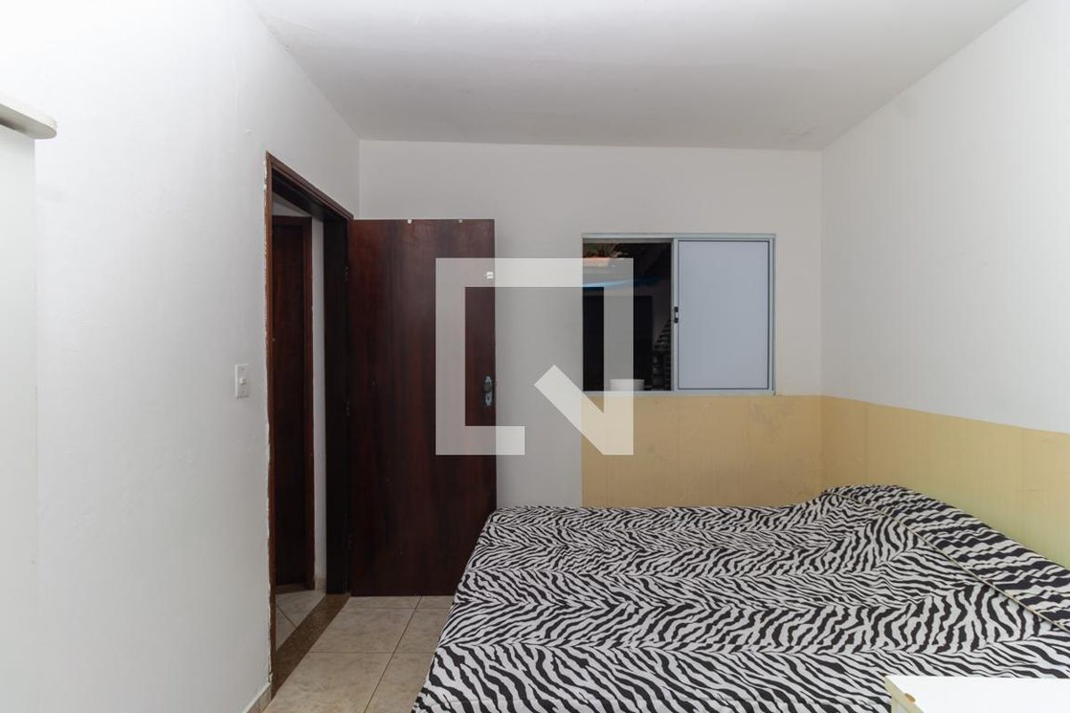 Casa, 2 quartos, 350 m² - Foto 18