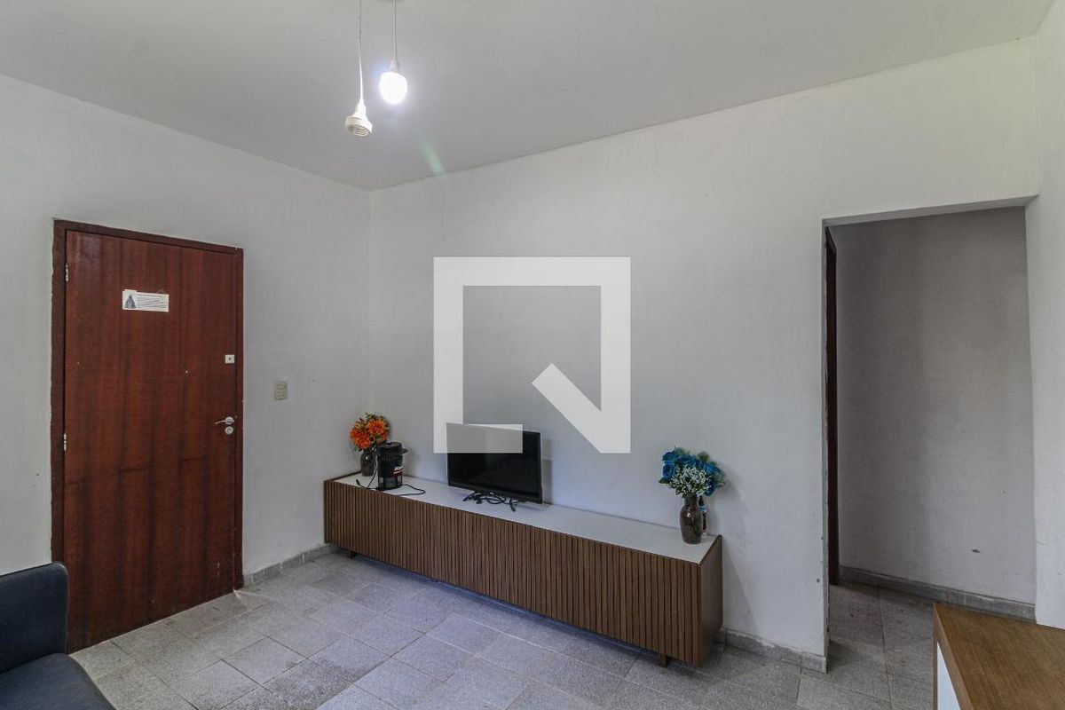 Casa, 2 quartos, 2000 m² - Foto 8