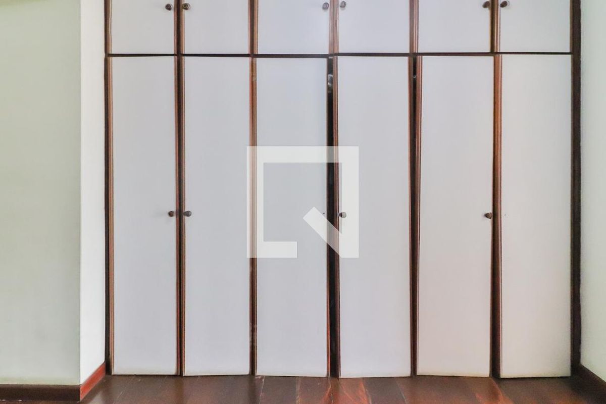 Casa, 4 quartos, 262 m² - Foto 42