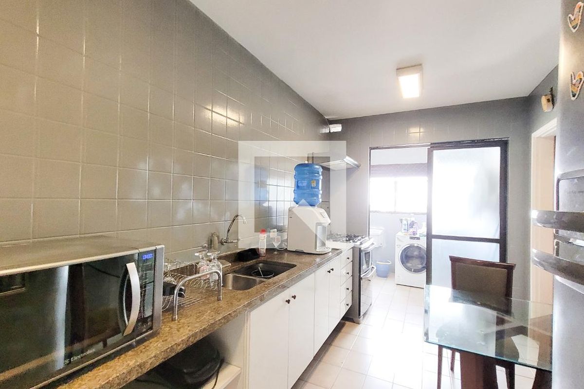 Apartamento à Venda - Cambuí, 3 Quartos,  134 m2 em , Campinas - sp | SoloBR