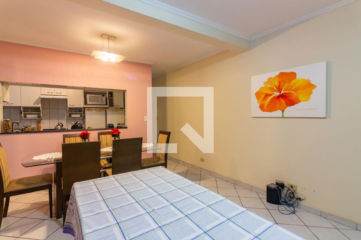 Casa, 5 quartos, 230 m² - Foto 2