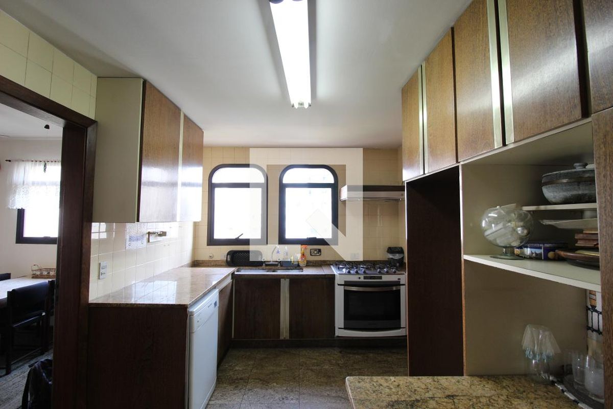 Apartamento, 3 quartos, 210 m² - Foto 51